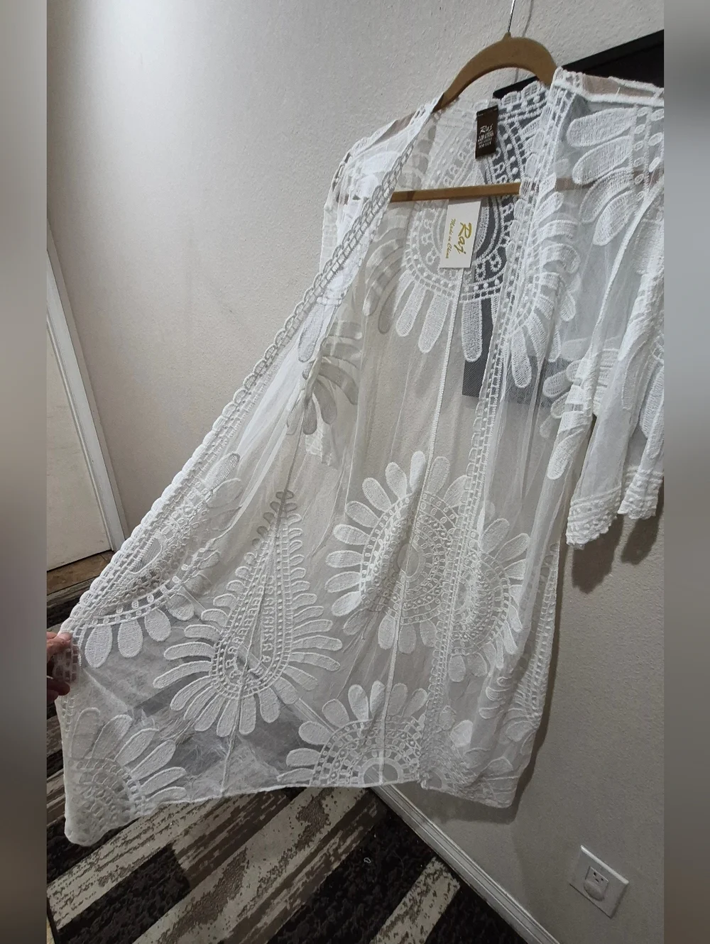 Raj White Lace Kimono Duster Sheer Boho Cover Up One Size NWT - Picture 4 of 7